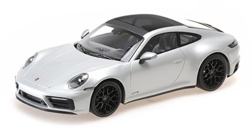 Porsche 911 carrera gts - 4,
