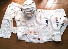 Set divise Karate