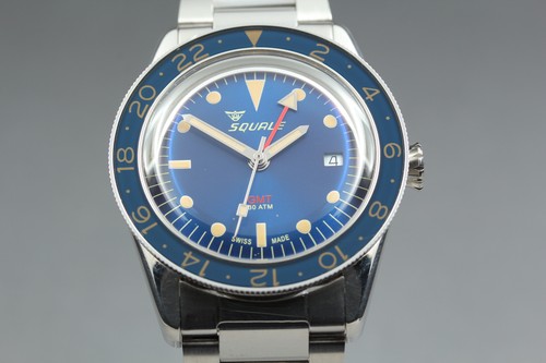Con scatola orologio - [con,