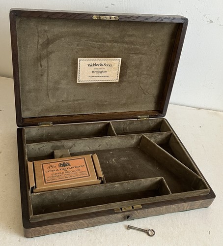Antique case take webley - a,