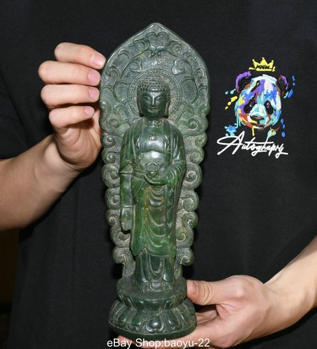 Antica statua buddismo