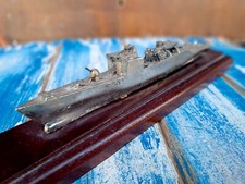 Modello di Corvetta Marina Militare SIBILLA F558 in Ghisa Su Base In Mogano Nave