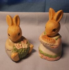 Coppia sale e pepe in ceramica, a forma di graziosi coniglietti