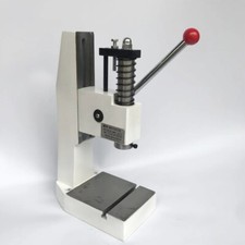 Pressa manuale di precisione