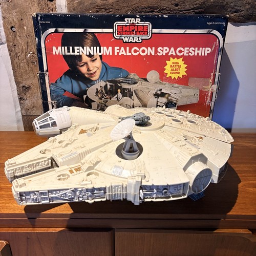 Vintage star wars - wars, millennium
