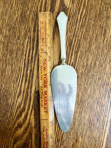 Coltello formaggio o - *coltello,
