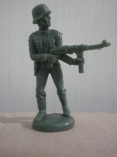 Tedeschi 32 figurini - ss, 1:32