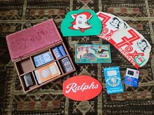 Lotto scatole da cucire antiche vintage aghi, filettatrici, carte pubblicitarie Fox Markets