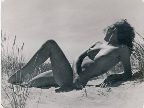 Giovane bella donna - , nuda