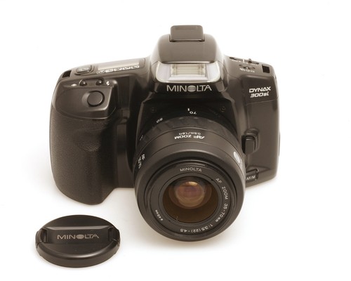 Minolta dynax 300si con zoom - 300si,