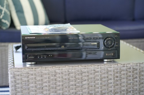 Pioneer elite cld - pioneer,
