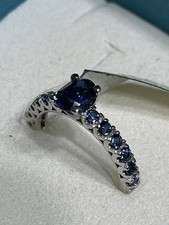 Anello Con Zaffiro In Oro Bianco 18kt