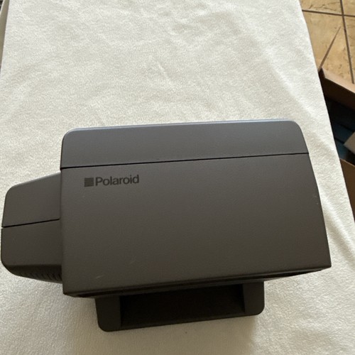 Polaroid close stand - polaroid, close-up