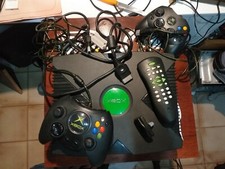 XBOX ORIGINAL+DVD MOVIE PLAYBACK KIT+ 2 CONTROLLER+CAVO VIDEO in ottimo stato.