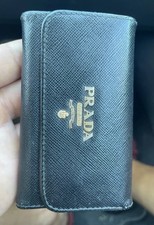 ⭐️ PRADA PORTACHIAVI ORIGINALE In Pelle Saffiano Molto Buono Stato ( Vedi Foto)