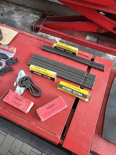 Catena distribuzione auto - catena,