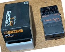 Effetto distorsione a pedale per Chitarra - BOSS MT-2 Metal Zone.