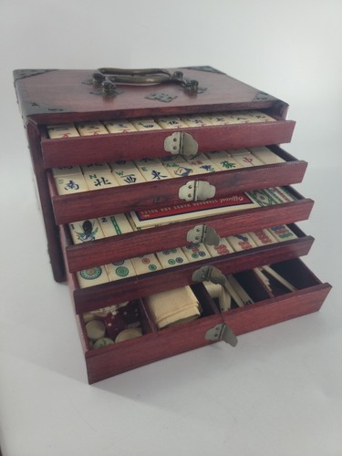Antica scatola legno - in,