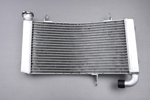 Radiateur eau type racing - d'eau,