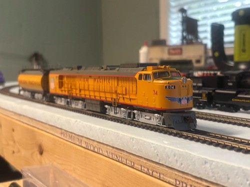 Treno locomotiva diesel - locomotiva,