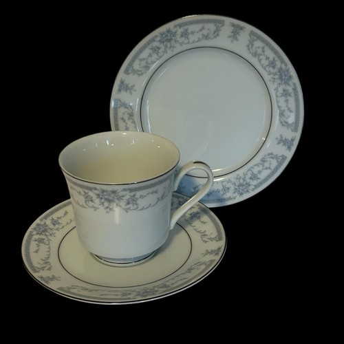 Piattino tazza porcellana