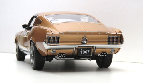 Autoart 1967 ford - -,