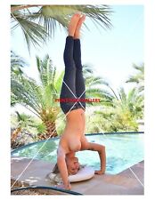 GABBIE CARTER #43 - Stampa artistica 8,5x11 di PrintStudioGallery