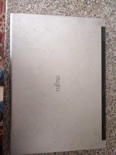 Computer portatile fujitsu - pc,