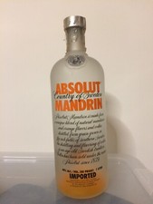 BOTTIGLIE COLLEZIONE  ABSOLUT VODKA, ABSOLUT MANDARIN 1 LT E CLASSIC 700 ML