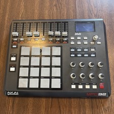 Akai Professional MPD32 Mixer