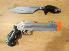 Resident Evil The Darkside Chronicles - Magnum Pistola e Coltello - Nintendo Wii