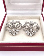 Orecchini Liberty in platino con diamanti