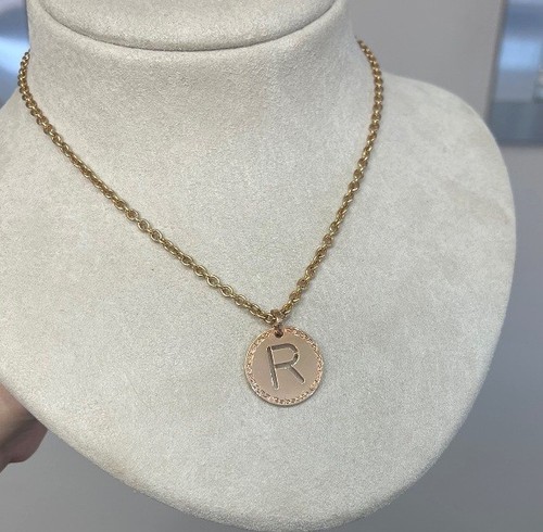 Collana con ciondolo iniziale