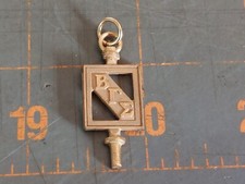 Vintage Gold Tone Plated Beta