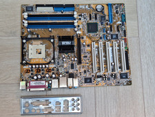 Asus P4P800-E Deluxe Socket