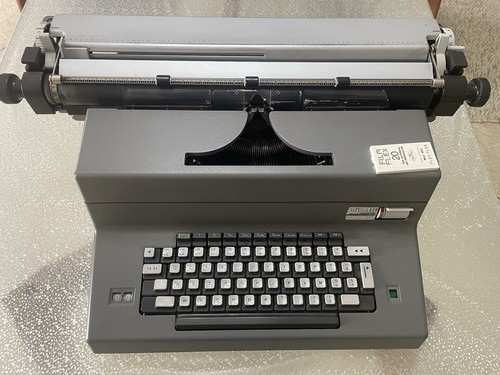 Macchina da scrivere - da,