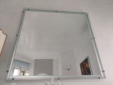 Specchio a parete con cornice in vetro su misura 107 x 107