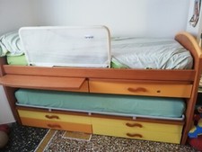 letto a castello usato. Sponda e scaletta inclusi. 6 cassetti. Senza materassi. 