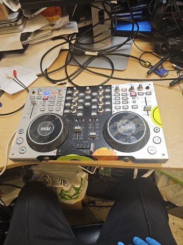 Hercules console mixer - console, dj