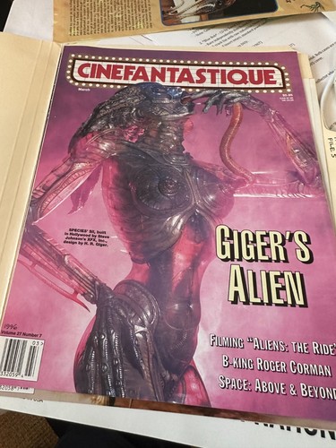 Giger folder 5 - 3,