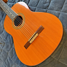 Chitarra classica Hiroshi