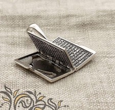 Ciondolo preghiera argento