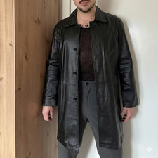 Cappotto uomo pelle nero auto