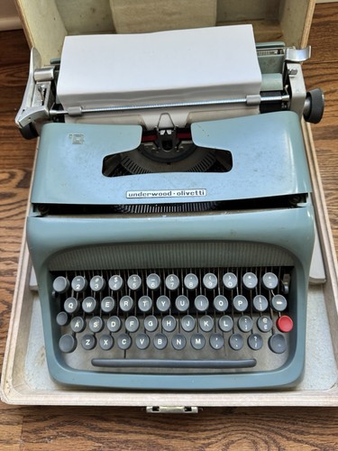 Macchina scrivere olivetti - da,