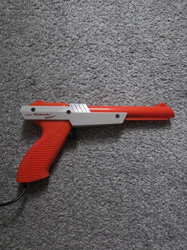 Pistola zapper nintendo nes - nintendo,