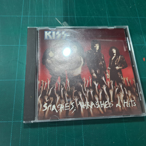 Kiss smashes thrashes - -, smashes,