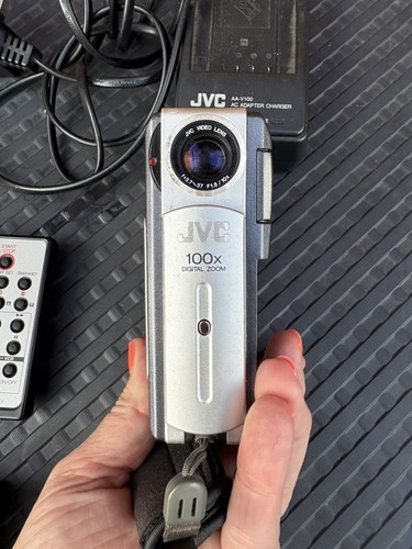 Videocamera digitale jvc - videocamera,