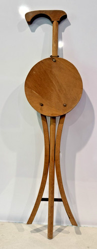 Antico sgabello vintage