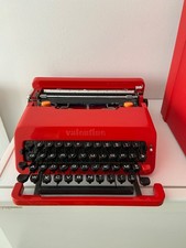 Macchina da scrivere Olivetti Valentine