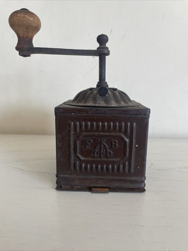 Antico macinino tre - antico,